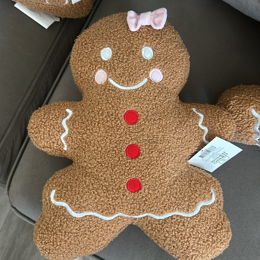 Gingerbread pillows - Picture 3 of 4